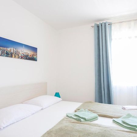 Apartments Dora Makarska Kültér fotó