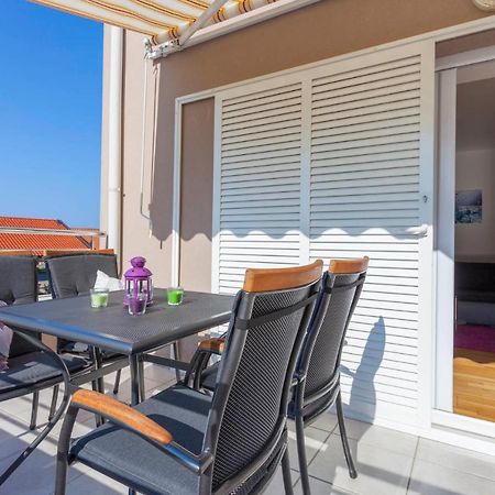 Apartments Dora Makarska Kültér fotó