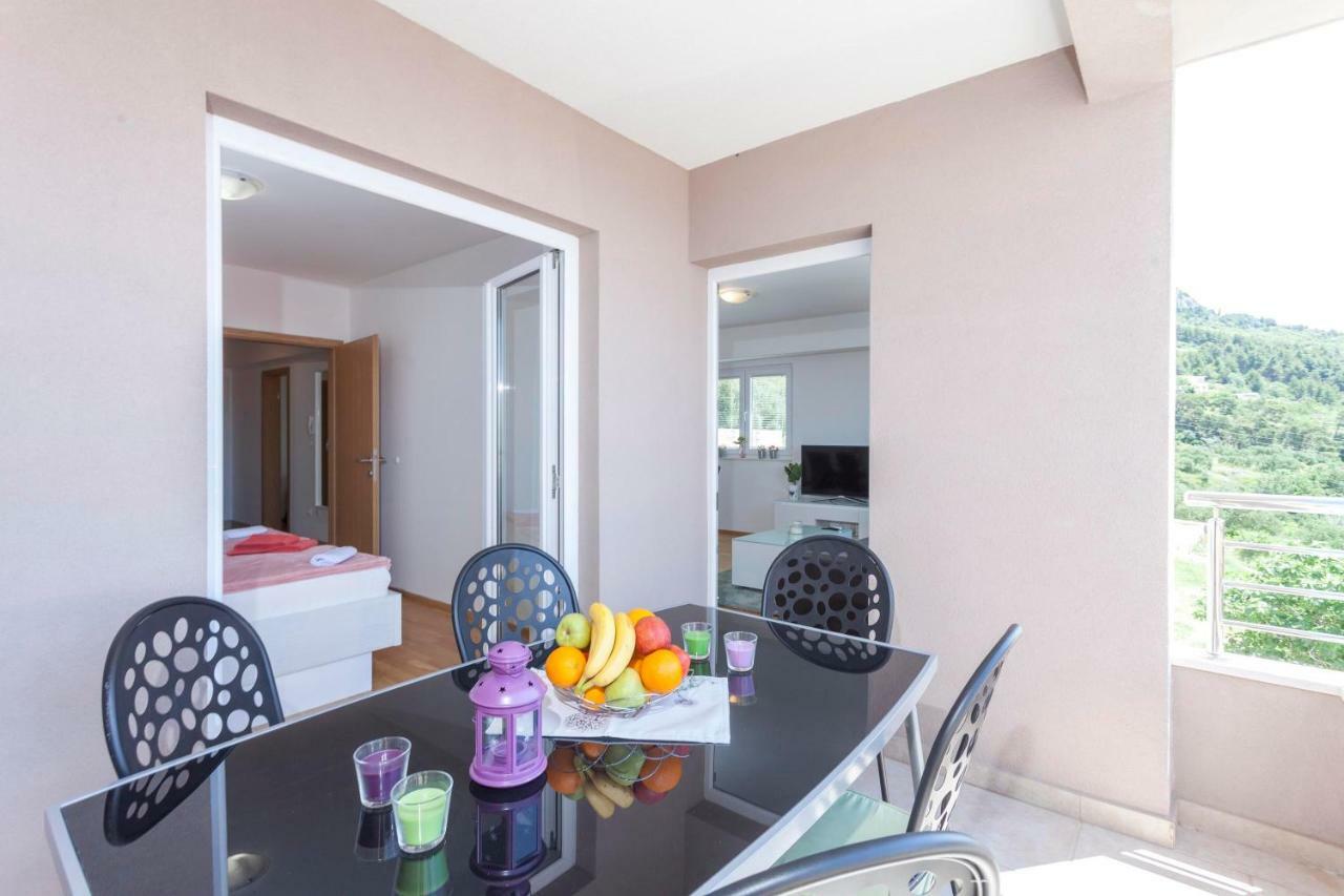 Apartments Dora Makarska Kültér fotó
