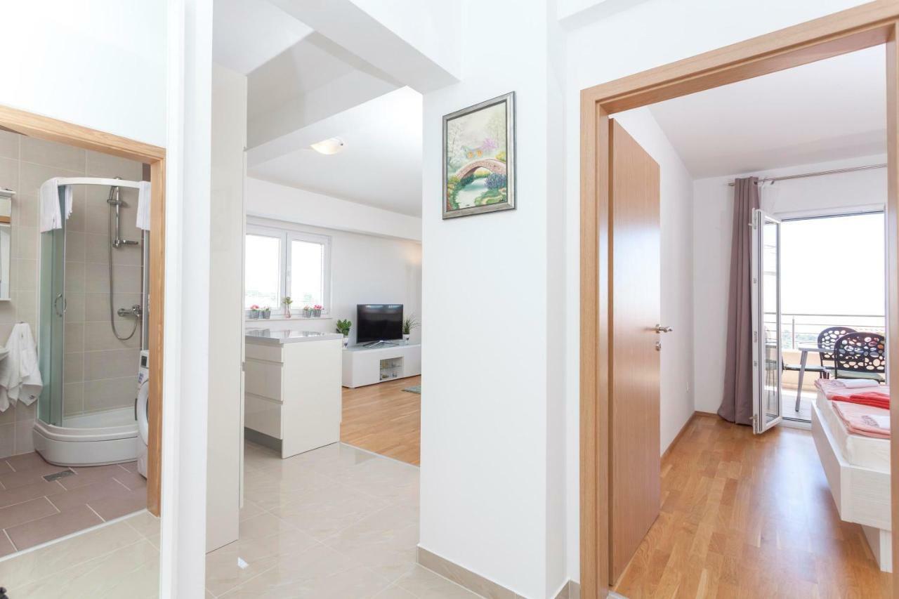 Apartments Dora Makarska Kültér fotó