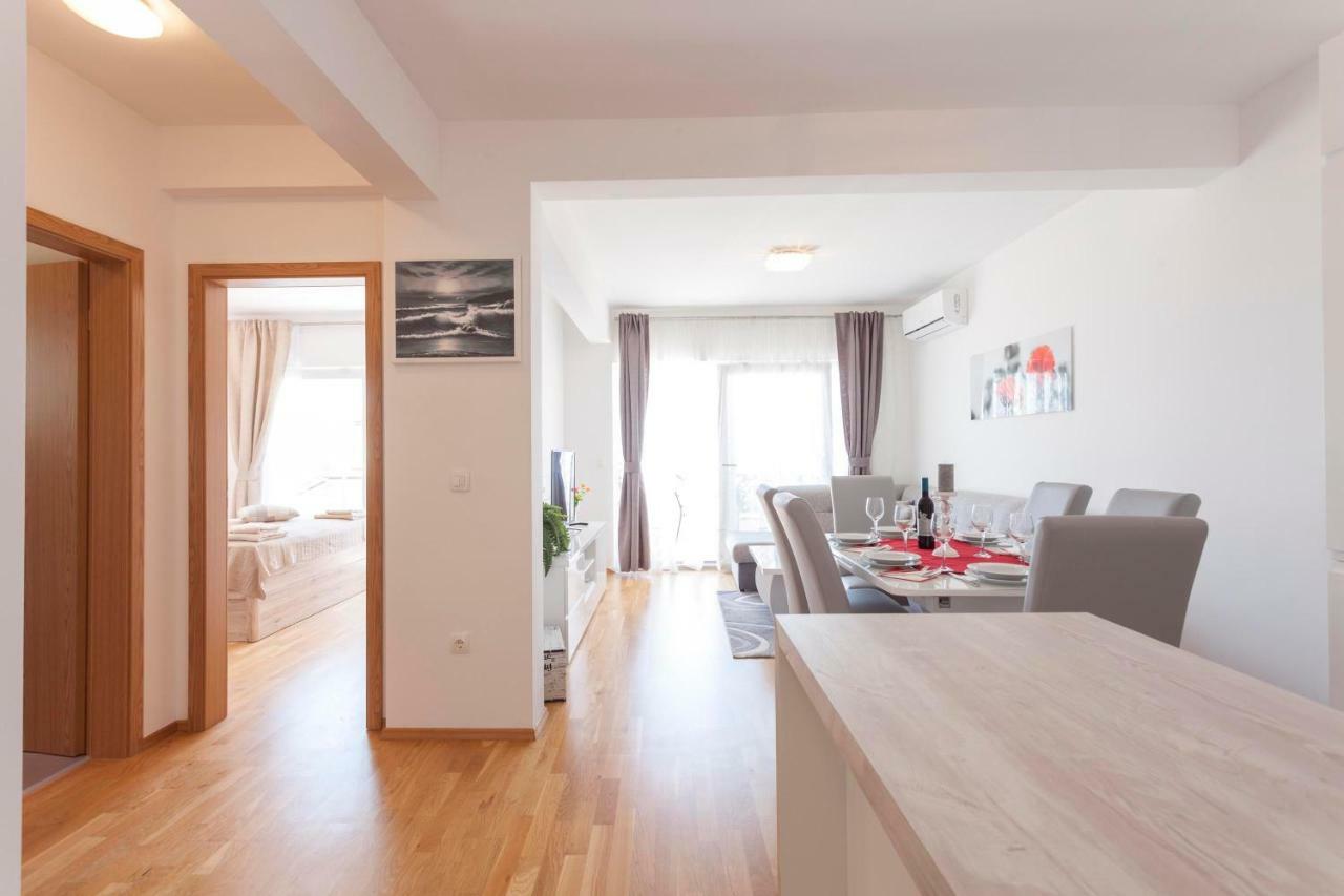 Apartments Dora Makarska Kültér fotó
